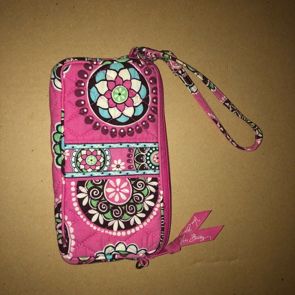 Vera Bradley Wristlet - Picture 1 of 3